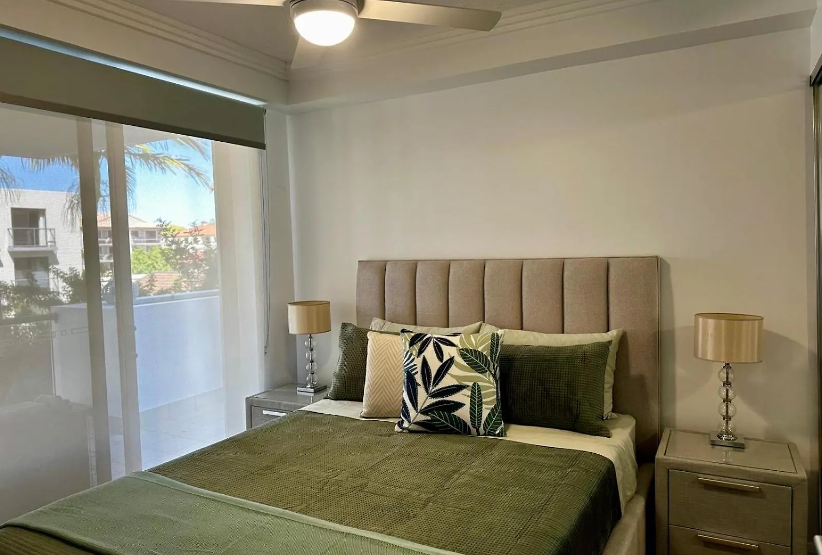 Ocean View Apartments At The Heart Of Gold Coast