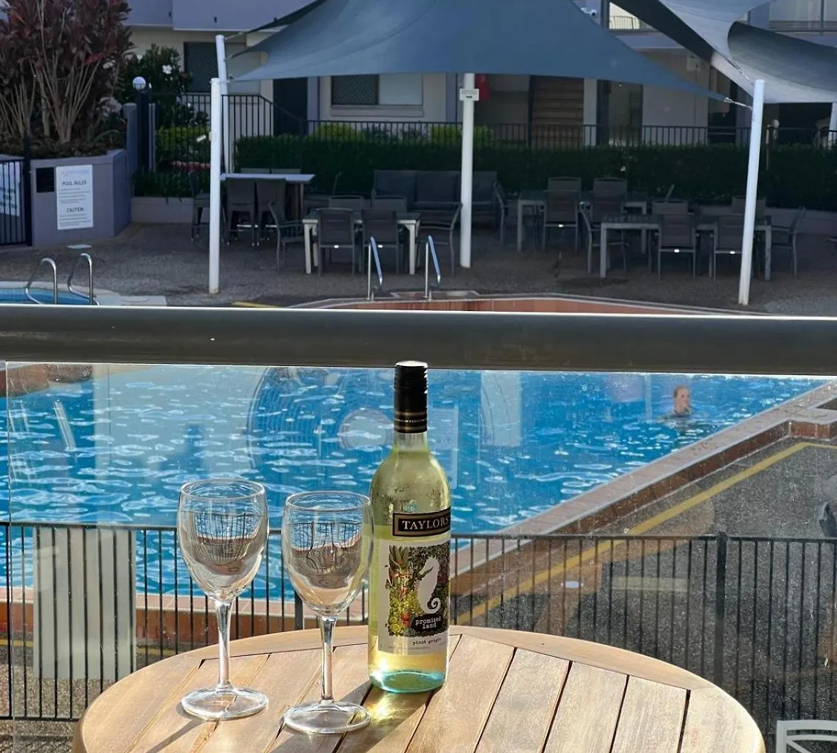 Ocean View Apartments At The Heart Of Gold Coast